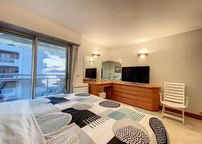 Croisette - 3 Pieces Apartment *